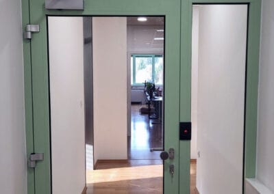 Ključavničarstvo Šmajdek Aluminijasto stavbno pohištvo Vrata